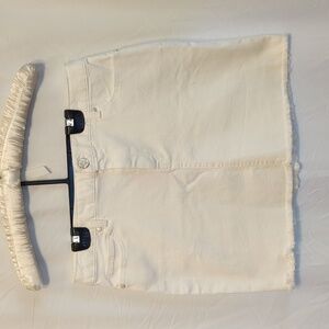 NWT Lilly Pulitzer White Denim Skirt.  Size 6